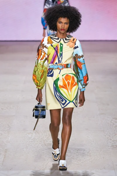 Look 14